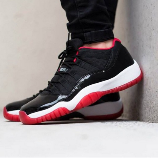Nike Jordan 11 Low Bred - picture @sneakerheaduk